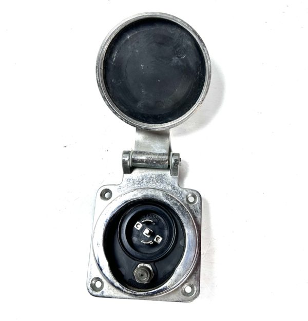 hubbell-hblphtvss-stainless-steel-phone-tv-round-inlet-cosmetic-wear-felix-ommo33069-20240812-110810-27450