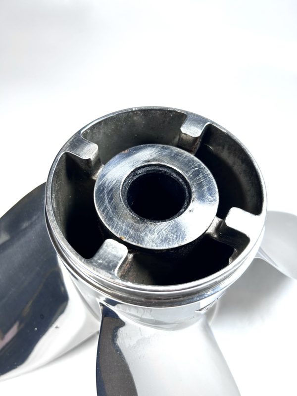 mercury-4-x-15-25-x-25p-bravo-1-propeller-with-pvs-48-831911-lh-felix-ommo33069-20240807-131334-970722