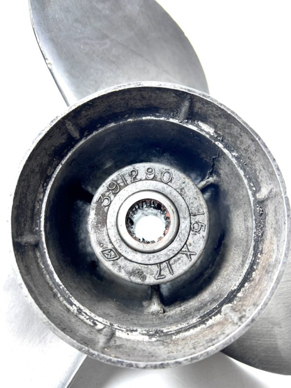 michigan-wheel-3-x-15-x-17-ss-propeller-391290-rh-cosmetic-wear-felix-ommo33069-20240813-114008-624955