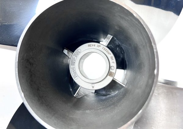 new-mercury-rev-4-xp-4-x-15-x-26p-rh-pro-finished-ss-propeller-48-8m0173918-brandon-y-20240801-100742-78058