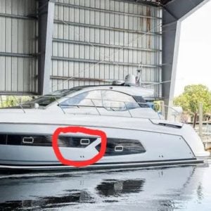 new-azimut-43-atlantis-left-hull-window-plex-part-oem-brandon-y-20240909-122057-877141