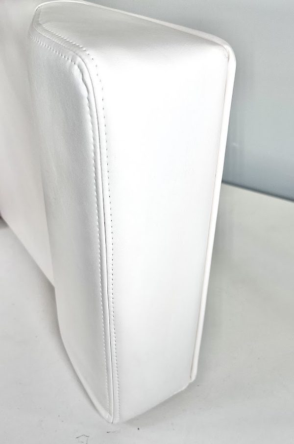 invincible-boats-backrest-cushion-50-1-2in-x-16in-oem-brandon-y-20241029-154149-96323