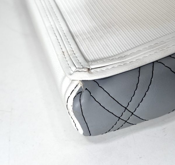 invincible-boats-cushion-47in-x-19in-hard-backing-diamond-oem-brandon-y-20241030-131518-786012