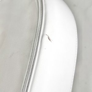 invincible-boats-white-cushion-hardbacking-40in-x-22in-puncture-oem-brandon-y-20241028-132245-646803
