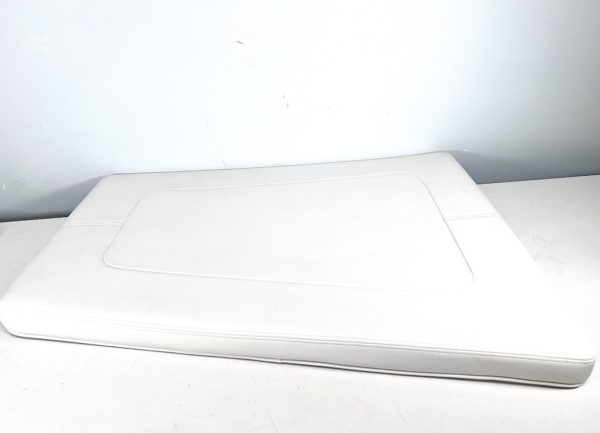 invincible-boats-white-cushion-l-36in-x-w-32in-snap-connections-brandon-y-20241028-120932-268685