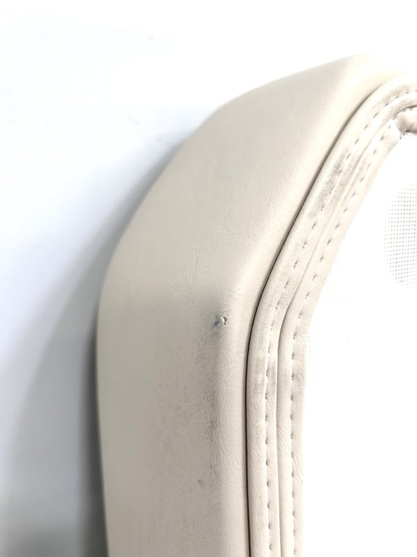 invincible-catamaran-37-40-rear-facing-seat-cushion-minor-damage-felix-ommo33069-20241018-090732-382945