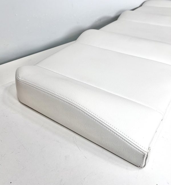 invincible-catamaran-37-40-rear-facing-seat-cushion-plain-oem-brandon-y-20241030-155153-226872