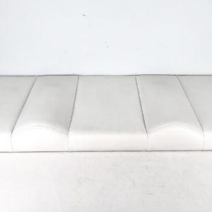 invincible-catamaran-37-40-rear-facing-seat-cushion-plain-oem-brandon-y-20241030-155219-201882