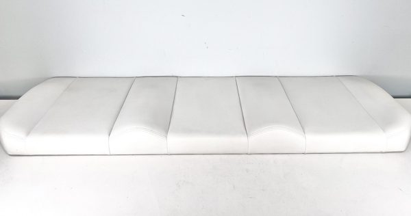 invincible-catamaran-37-40-rear-facing-seat-cushion-plain-oem-brandon-y-20241030-155219-201882