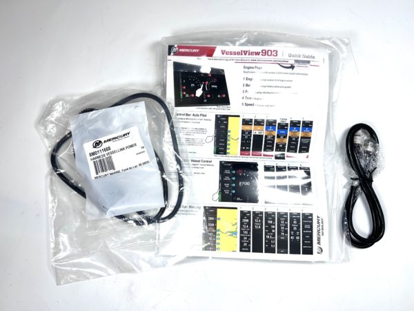 mercury-marine-8m6005240-vessel-view-903-display-felix-ommo33069-20241014-165029-379353