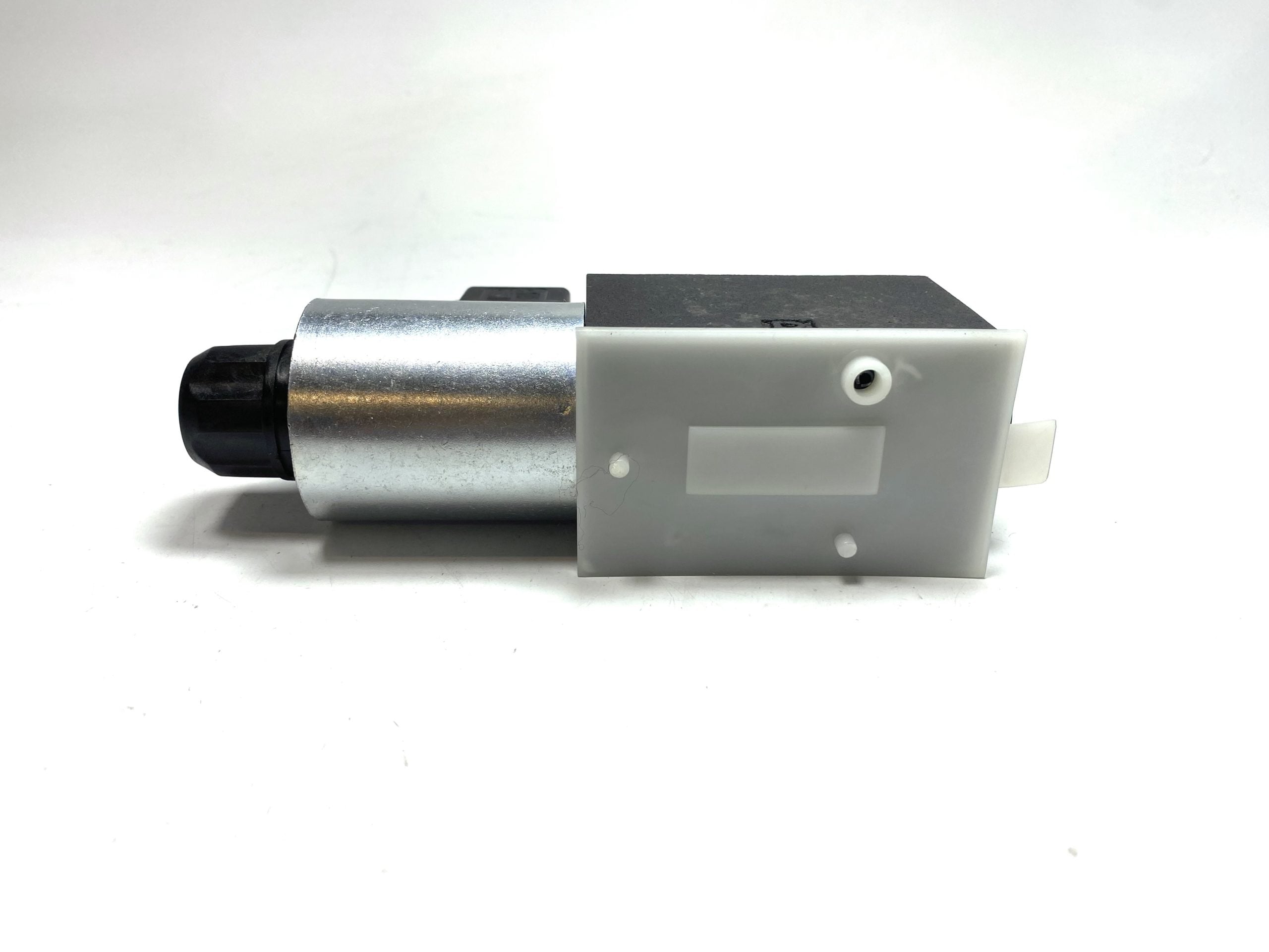 new-parker-d1vw020bnkp-hydraulic-directional-control-valve-solenoid-12v-felix-ommo33069-20241029-161733-430430