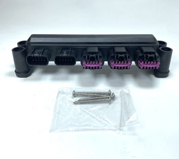 quicksilver-98-8m0165557-5-way-junction-box-with-caps-felix-ommo33069-20241022-083857-78344
