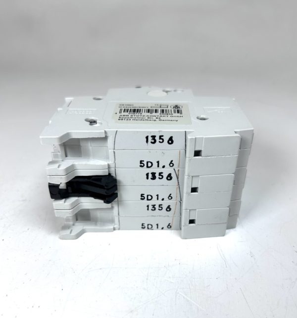 abb-s203-d16-253-440vac-3-pole-circuit-breaker-switch-felix-ommo33069-20241120-144735-654155