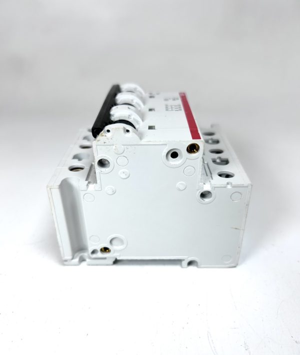 abb-s293-c100-277-480vac-3-pole-circuit-breaker-switch-felix-ommo33069-20241120-142427-289358