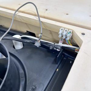 aircommand-n10789-roof-top-ibis-air-conditioner-cosmetic-wear-felix-ommo33069-20241108-090916-822409