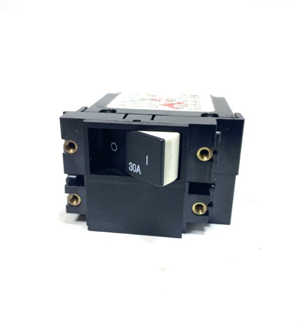 carling-tech-a22-x0-14-001-xa1-e-a-series-raised-rocker-circuit-breaker-30amp-felix-ommo33069-20241104-140644-935010