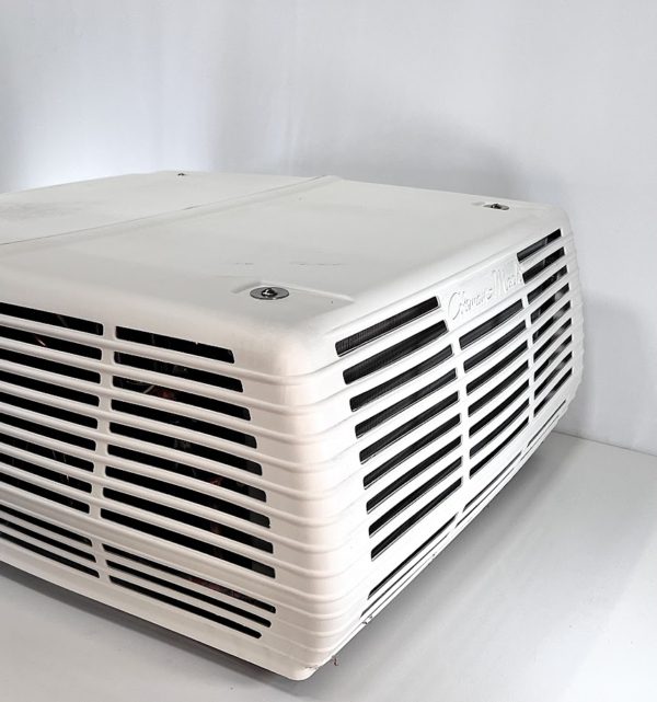 coleman-mach-48203-9666-marine-a-c-unit-top-mount-13500-btu-textured-white-brandon-y-20241106-140005-563353