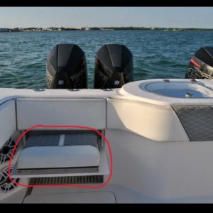 invincible-40-catamaran-aft-jump-seat-cushion-17-1-2in-x-13in-oem-brandon-y-20241101-122854-303375