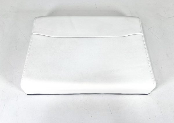 invincible-40-catamaran-aft-jump-seat-cushion-17-1-2in-x-13in-plain-oem-brandon-y-20241111-100145-41724