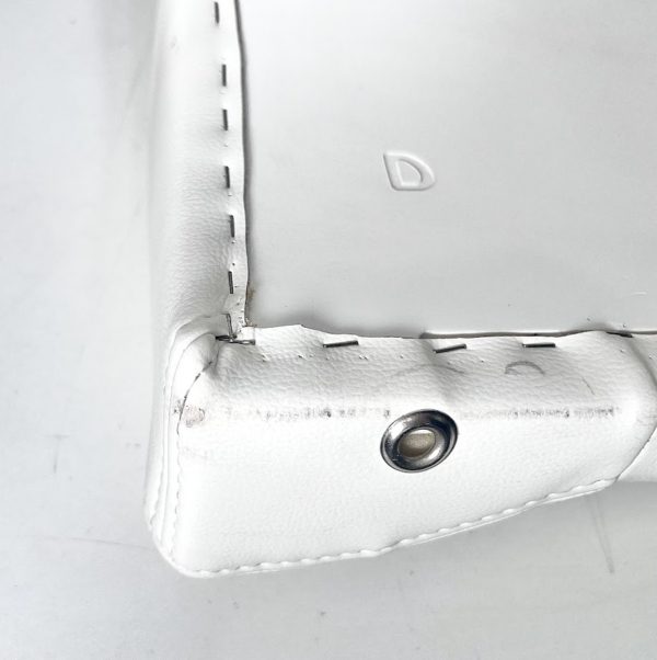 invincible-boats-catamaran-37-40-helm-leaning-post-plain-oem-brandon-y-20241104-083114-464827