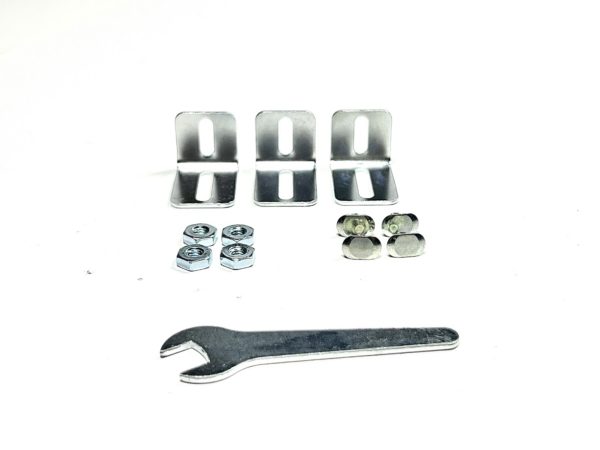 middle-atlantic-products-u2v-2-space-vented-utility-shelf-brandon-y-20241125-160811-64932