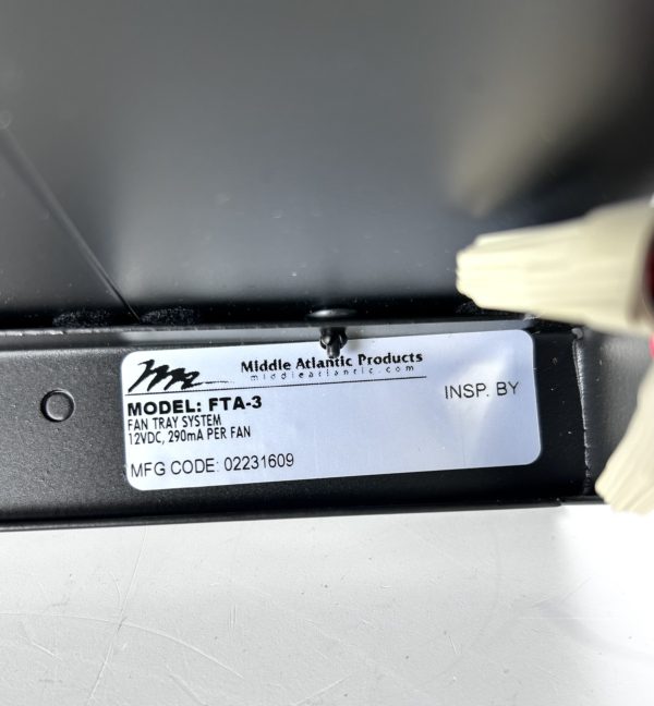 new-middle-atlantic-fta-3-adjustable-3-fan-tray-system-12v-290ma-per-fan-felix-ommo33069-20241126-114100-940308