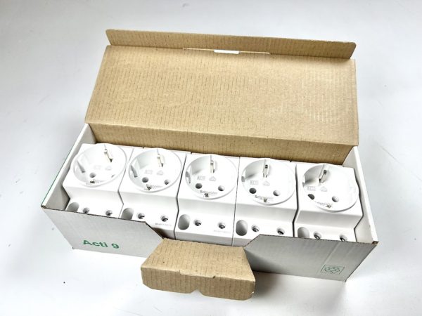 new-schneider-electric-a9a15310-2p-t-din-socket-16a-250v-5-pack-oem-brandon-y-20241120-111944-950769