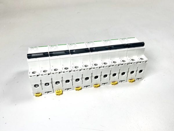 new-schneider-electric-a9n61522-mini-circuit-breaker-c60h-dc-c-2a-6-pack-brandon-y-20241120-103941-519021