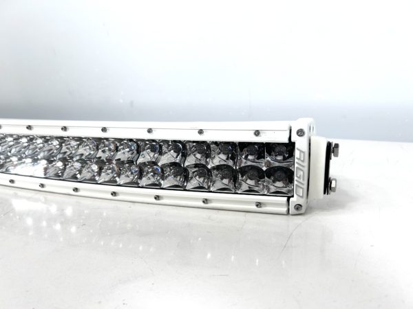 rigid-874213-rds-pro-series-white-curved-spot-led-light-40-cosmetic-damage-felix-ommo33069-20241101-150111-441173