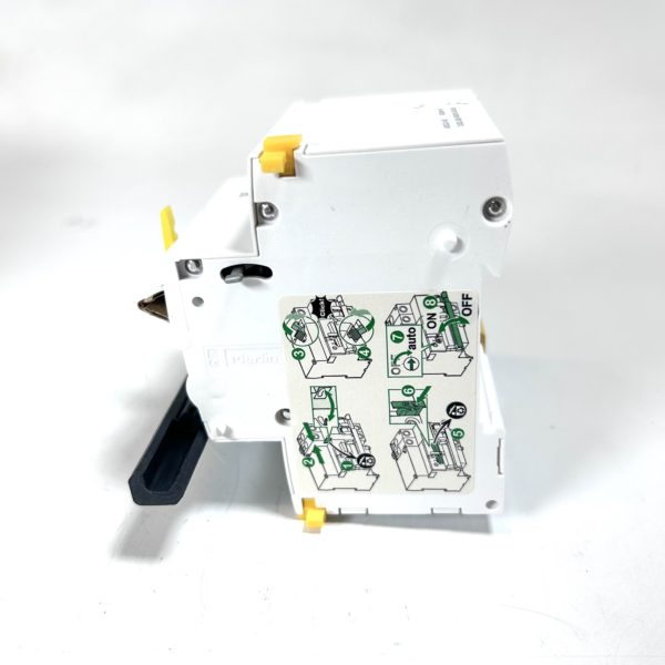 schneider-electric-a9c70112-remote-control-auxiliary-for-ic60-230vac-felix-ommo33069-20241120-090328-598329