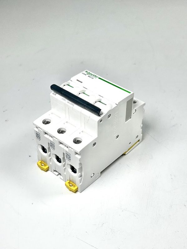 schneider-electric-a9f90304-miniature-circuit-breaker-ic60l-ma-4a-oem-brandon-y-20241122-153114-27984