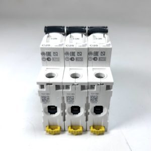 schneider-electric-ic60n-c25-1-pole-circuit-breaker-switch-230-400v-3-pack-felix-ommo33069-20241120-151700-369563
