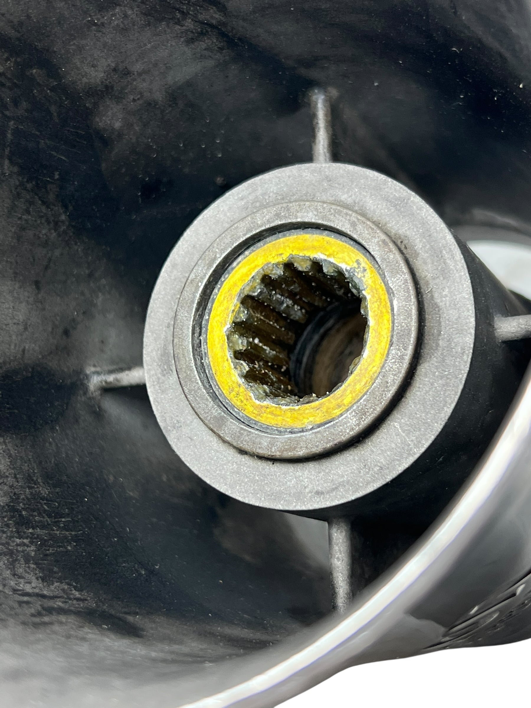 solas-4-x-15-1-4-x-18-rh-lexor-ss-propeller-9573-153-18-damaged-brandon-y-20250527-092429-998530