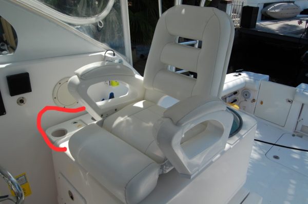 proline-boats-tool-rack-bait-station-poly-35-express-new-white-brandon-y-20250108-131552-691409