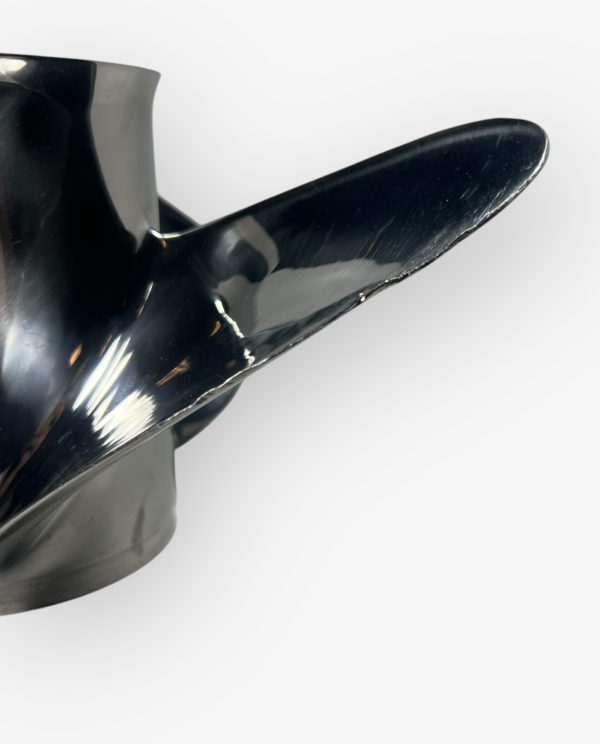 evinrude-3-x-14-3-4-x-18-rh-viper-ss-propeller-763916-damages-brandon-y-20250217-103341-994010