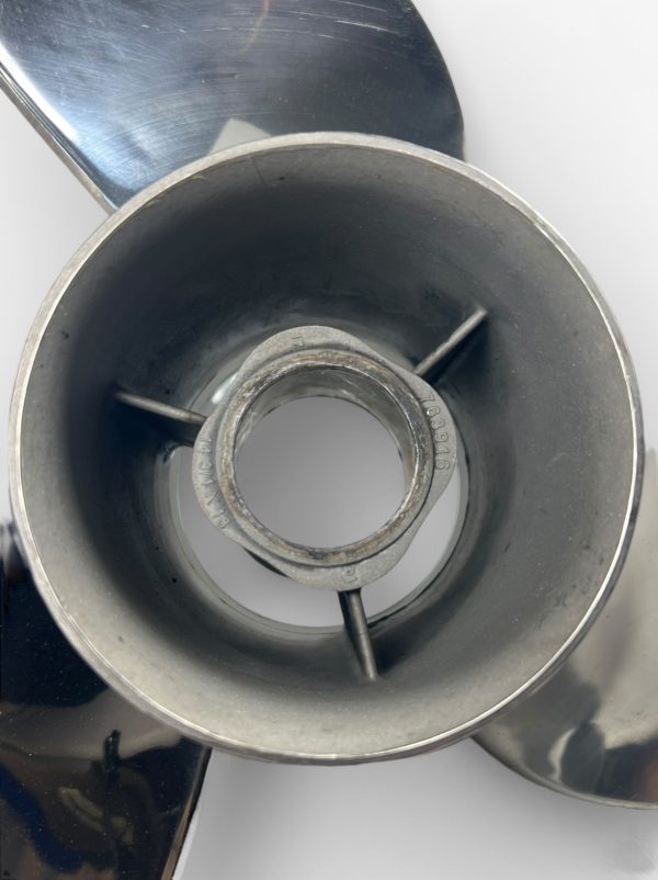 evinrude-3-x-14-3-4-x-18-rh-viper-ss-propeller-763916-damages-brandon-y-20250217-103405-798760