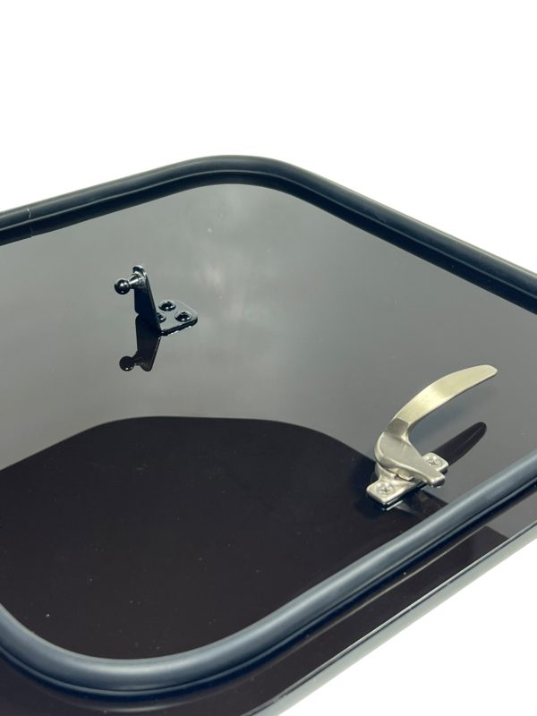 intrepid-8291034-port-aft-hatch-18-3-4in-x-18-3-4in-w-gas-spring-hatch-only-brandon-y-20250205-134301-772028