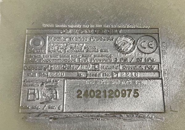 moeller-ft2216-1-22-gallon-marine-fuel-tank-1-1-2in-molded-fill-new-oem-brandon-y-20250213-092259-645630