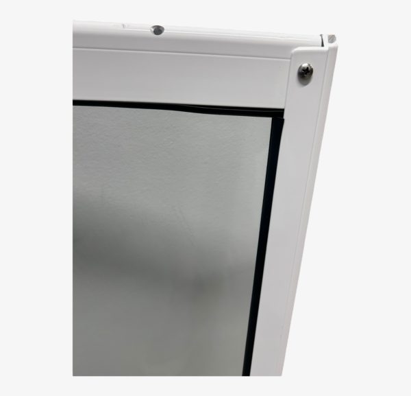 taylor-made-pro-line-marine-starboard-side-windshield-for-2006-32-express-boat-felix-ommo33069-20250221-113834-60367
