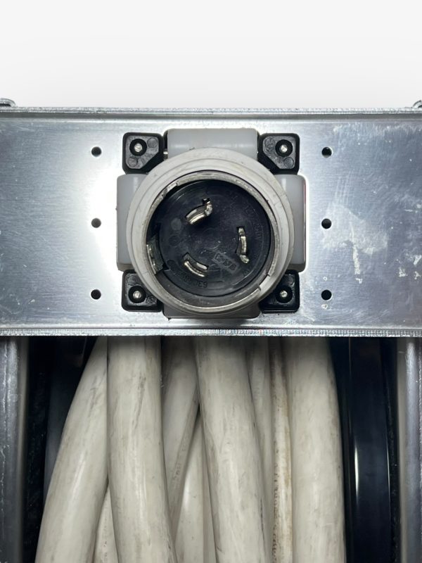 glendinning-crma50-24-64w-aluminum-cablemaster-crma50-24vdc-50ft-white-cable-brandon-y-20250320-145453-812579