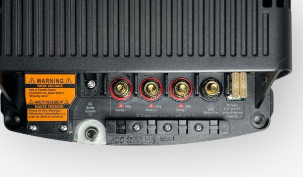 blue-sea-systems-7532-p12-battery-charger-12vdc-40-amp-3-bank-4-stage-new-brandon-y-20250408-150004-918867