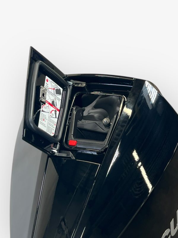 mercury-100-8m0182323-top-cowling-black-w-250hp-decal-emblem-black-new-brandon-y-20250422-100423-191623