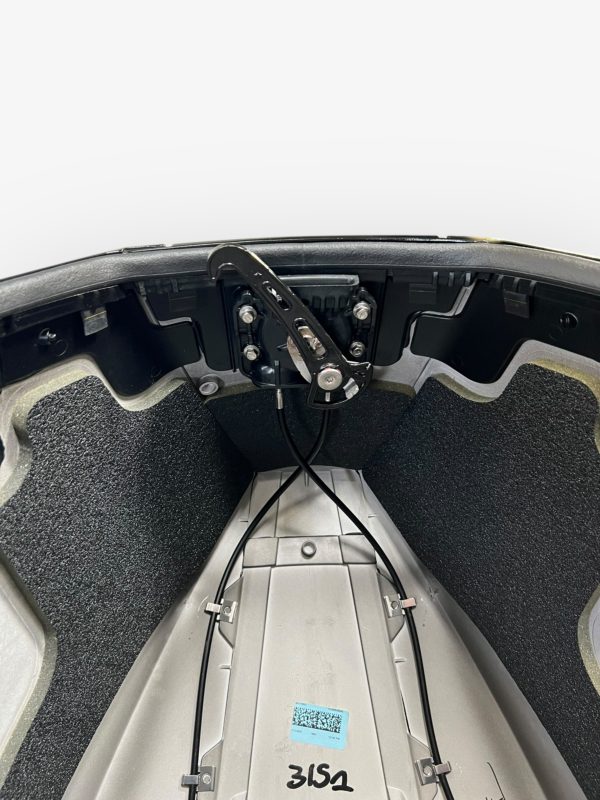 mercury-100-8m0182323-top-cowling-black-w-250hp-decal-emblem-black-new-brandon-y-20250422-100444-138873
