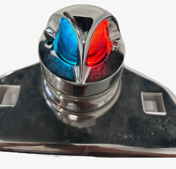 boston-whaler-stainless-steel-navigation-bow-light-missing-screw-and-chocks-felix-ommo33069-20250612-104642-644234