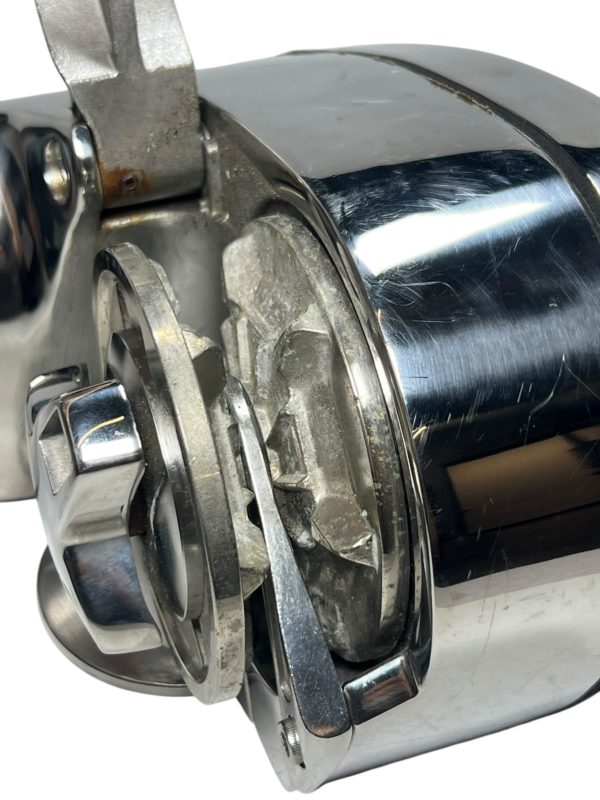lewmar-700-pro-series-horizontal-windlass-12v-for-parts-brandon-y-20250610-150026-929024