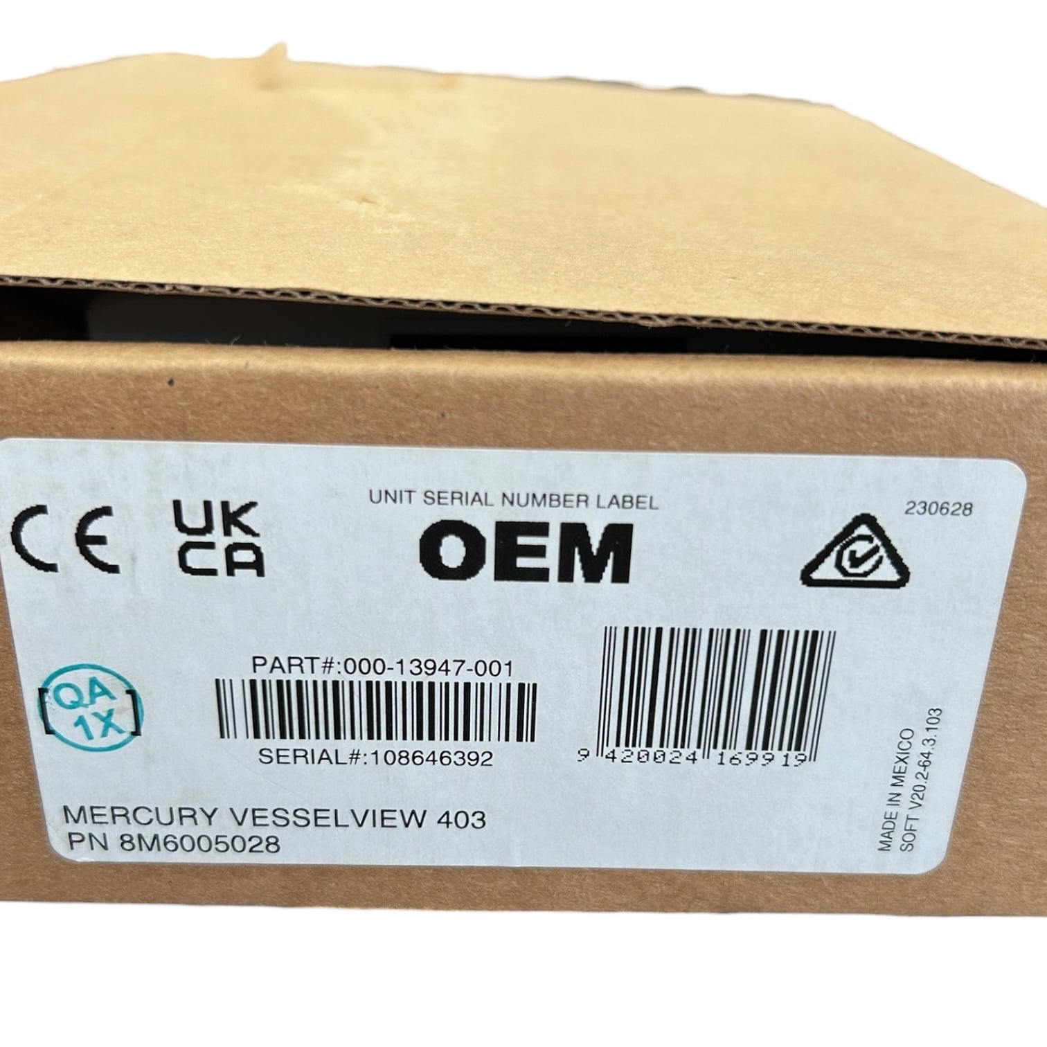 mercury-8m6005028-vessel-view-403-display-w-sun-cover-oem-felix-ommo33069-20251125-134213-188655