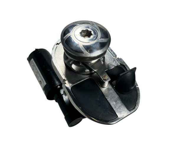 nautilus-v500-windlass-w-nautilus-atlantic-500w-12v-motor-for-parts-brandon-y-20250611-163707-762893