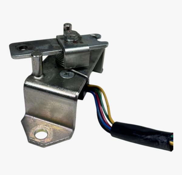 yanmar-129677-91851-marine-bracket-sensor-assembly-felix-ommo33069-20250609-095238-537126