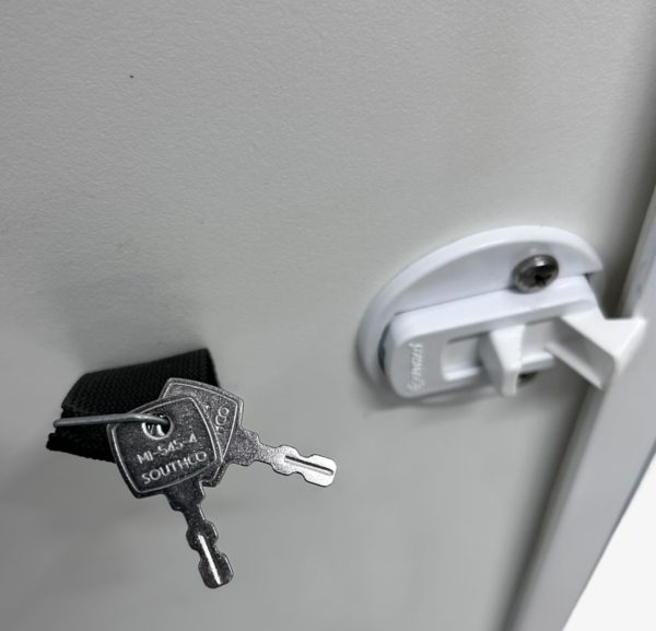 baja-marine-starboard-boat-console-door-hatch-w-lock-37-1-8-x-20-1-4-felix-ommo33069-20250731-141153-338499