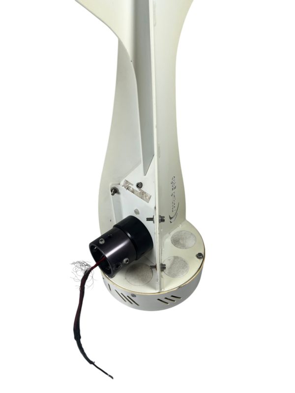 leading-edge-le-300-wind-turbine-chassis-chassis-only-for-parts-brandon-y-20250718-133048-499264